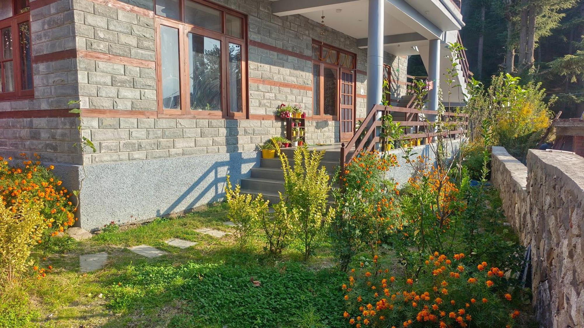 The Prunus Home Manali  Exterior photo